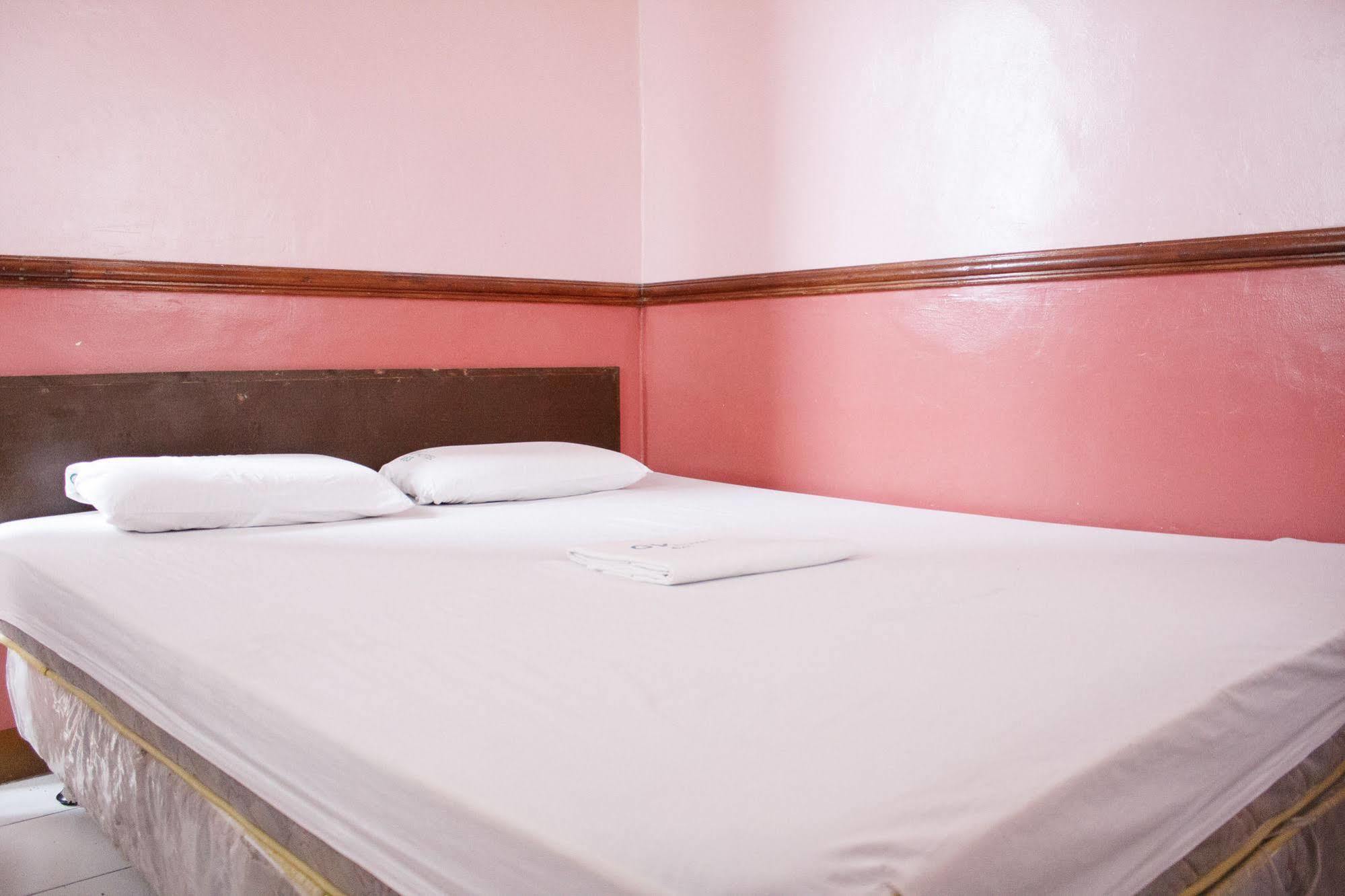 Gv Hotel - Maasin Maasin  Luaran gambar