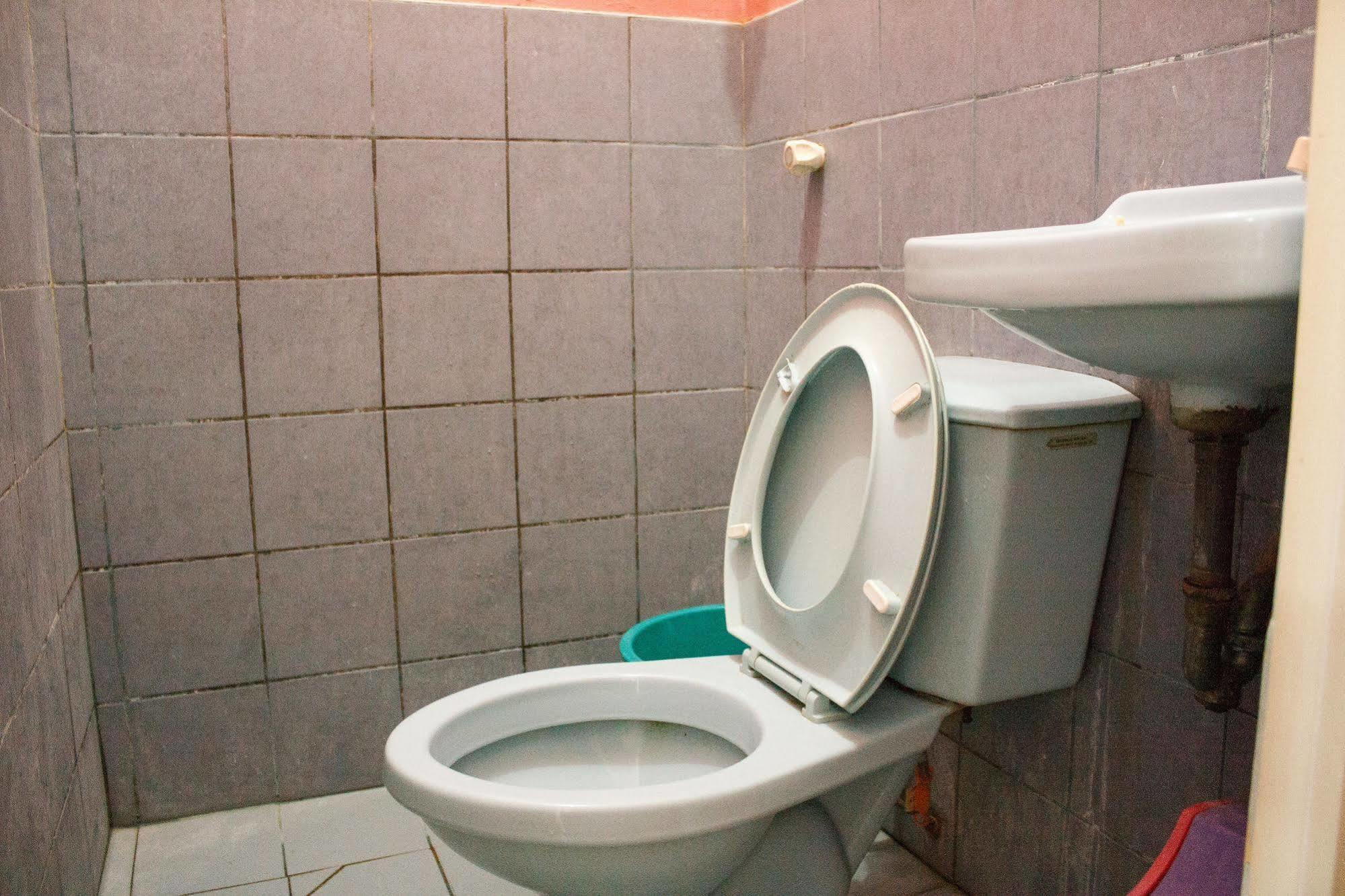 Gv Hotel - Maasin Maasin  Luaran gambar
