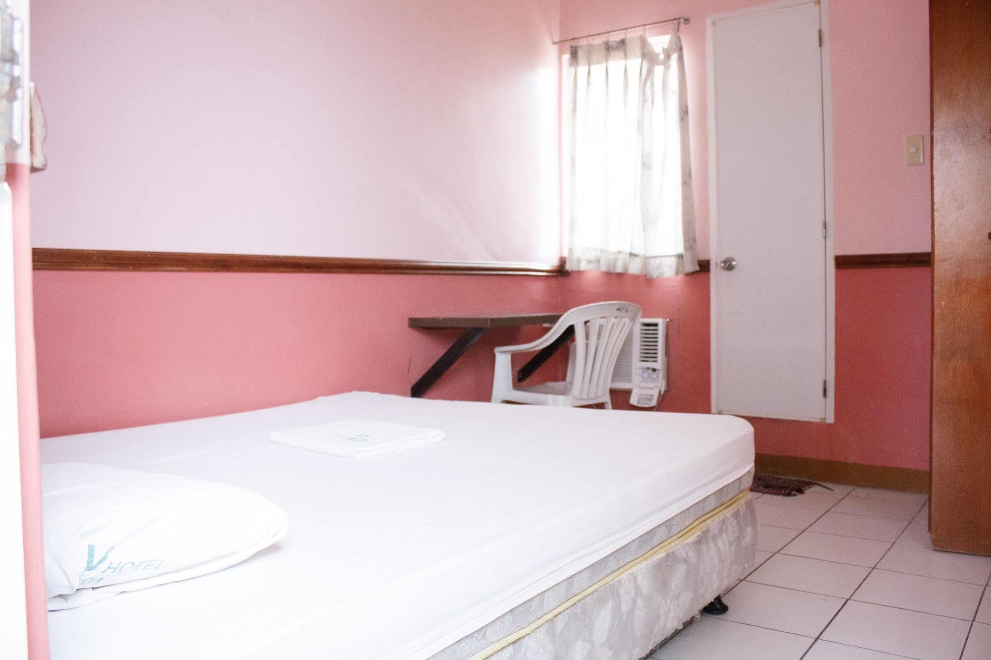 Gv Hotel - Maasin Maasin  Luaran gambar